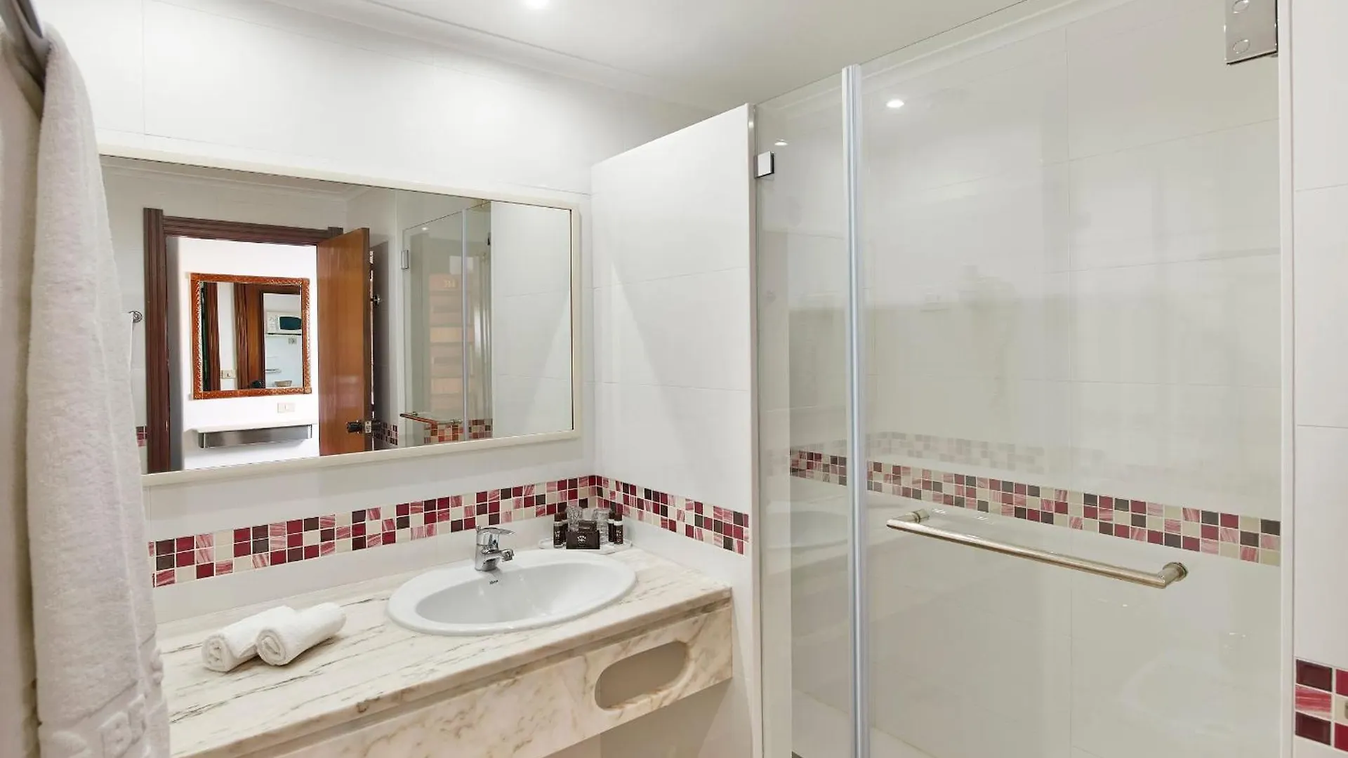 Hotel Apartamento Brisa Sol Албуфейра Апарт-отель